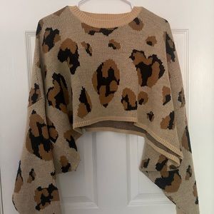 Set sweater and short cheetah print